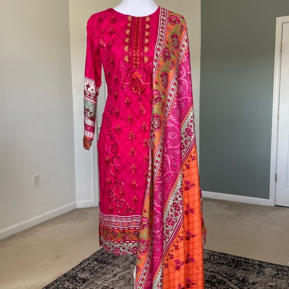 Salwar Kameez Dresses & Skirts - ❗️EID SALE Accepting Offers❗️ Indian/Pakistani 3 piece suit